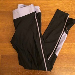 Under Armor Black Leggings with Lilac Accent - Size L